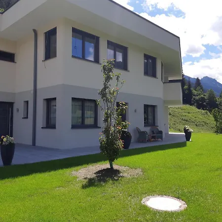 Haus Holzmann Apartmán *