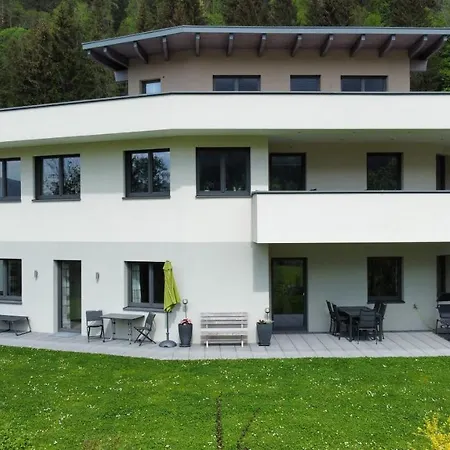 Haus Holzmann Apartmán *